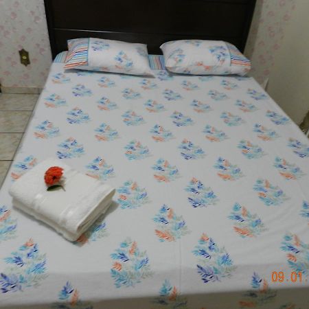 Casa Da Helo Quartos Em Foz 호텔 포스두이구아수 외부 사진